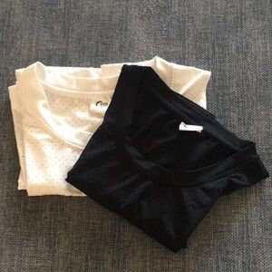 Zyia Active Chill Perforated Sleeveless Workout Tanks M